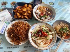 -黄妈伤心凉粉总店(名店街店)