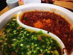 鸳鸯水煮牛肉-成都吃客(九眼桥店)