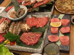 -炼火烤肉店