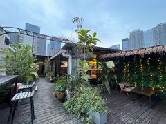 -拖板鞋咖啡旅行酒店(春熙路地铁站店)