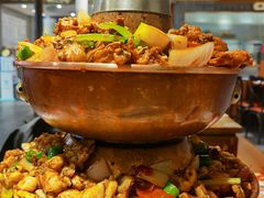 -沪小二铜炉蛙锅(苏州中心星悦汇店)