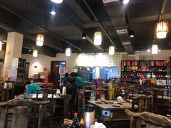 大堂-肖肖酸萝卜鱼火锅(总店)