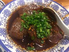 -杨三孃跷脚牛肉(西外棕榈岛店)
