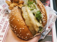 -The Habit Burger Grill 哈比特汉堡(复兴soho店)