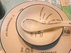 -临界音乐酒馆·小龙虾·江湖菜(华熙LIVE·鱼洞店)