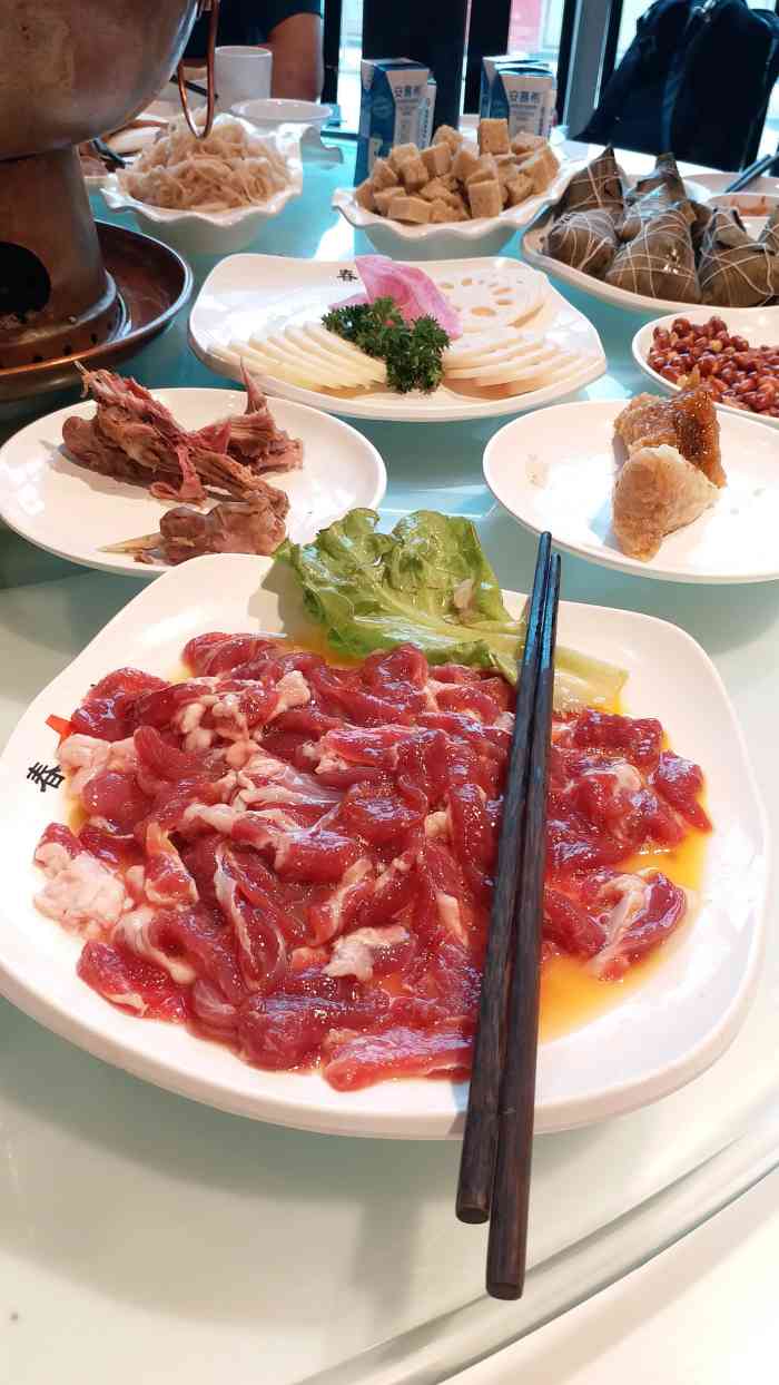 锡盟春卉传统涮锅(二七万达店)-"总体来说还是挺好的,除了总觉得座位