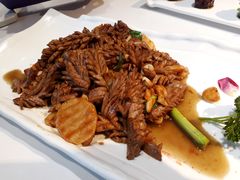 爆炒腰花-闫府私房菜·百年鲁菜(恒隆店)