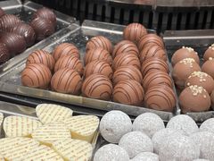 -Laderach 莱德拉(上海环贸iapm店)