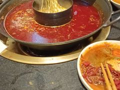 -沸炉重庆老火锅(军事博物馆店)