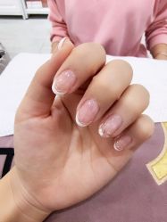 -甲骨文美甲美睫美容化妆