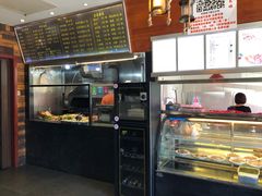 -万记麻辣烫国展总店