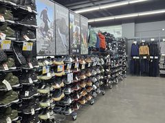 -迪卡侬(顺峰山店)