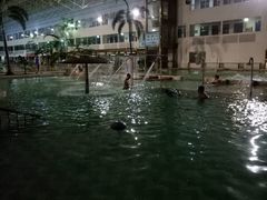 -龙脉温泉室内游泳馆