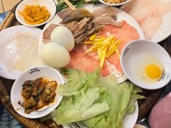 -桥香园云南过桥米线(金马碧鸡店)