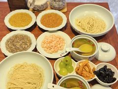 -裕兴记•蟹黄面馆(人民广场店)