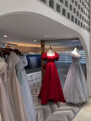 -Color卡诺婚纱礼服馆(南京严选店)