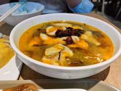 -老乡鸡(上海品尊国际中心店)