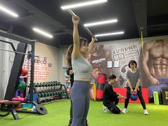 -征成健身连锁私教工作室(九公里店)