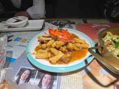 梭子蟹炒年糕-豆蔻电影主题餐厅(四牌楼店)