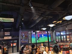 -马路牙子烧烤音乐酒馆(望京店)