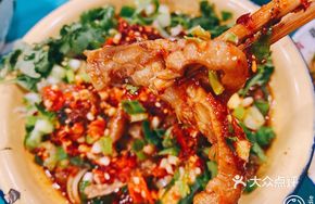 Spicy Braised Chicken Feet