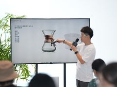 -奔驰北京极光星徽(四元桥店)