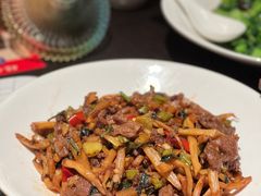 桂林·酸笋紫苏炒环江香牛-桂小厨广西菜(万象城店)