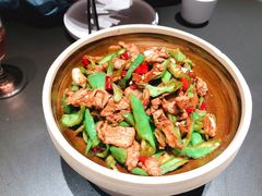 辣椒炒肉-鸽子侯·家宴·平价海鲜(市图书馆店)