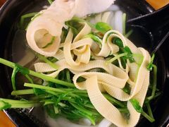 -丽虹云南过桥米线(兴工街店)