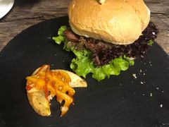 -HIGH FIVE哈福手工汉堡(桂林路店)