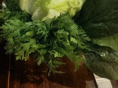蔬菜拼盘-鸿运楼老北京铜锅涮肉  烤串(木樨园店)