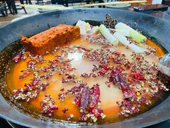 红锅-星鸿社重庆老火锅(燃灯寺分店)