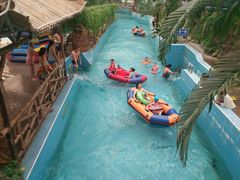 -龙脉温泉室内游泳馆