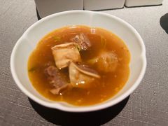 -左庭右院鲜牛肉火锅黑金店(陆家嘴中心店)