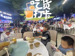 -刘姐啤酒鱼民族演艺餐厅(西街总店)