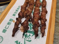 -娜仁图雅蒙古美食村(33小镇店)