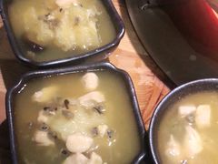 -湊湊火锅·茶憩(杭州湖滨银泰in77店)