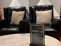 -新华里咖啡书吧(新华书店小寨店)