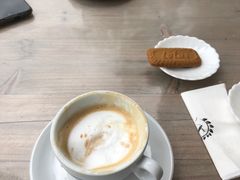 -一米阳光咖啡店(百通尚风尚水店)