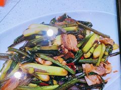 -辛香味烧鱼馆·非遗技艺·排骨红烧肉(光谷医药园店)