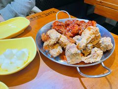 -BHC炸鸡(明洞总店)