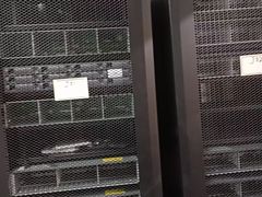 -安东易迷你自助仓储寄存仓库(顾戴路店)