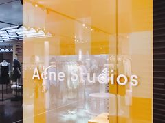-Acne Studios(芮欧百货店)
