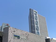 -LuOne凯德晶萃广场(徐家汇路店)