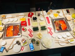 -海底捞火锅鲜切牛肉主题店(长寿路店)