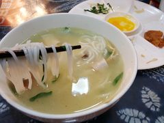 -建新园过桥米线(宝善街店)