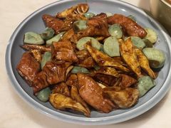 腊八蒜烧肥肠-小吊梨汤·北京菜·烤鸭(鸟巢店)