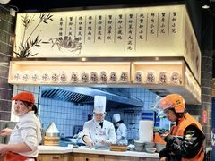 -馋三尺蟹粉小笼(人民广场店)