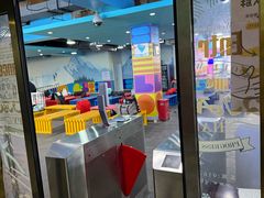 -乔波室内滑雪场