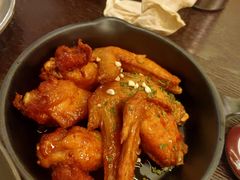 蜜汁辣鸡翅-机器人火炉披萨